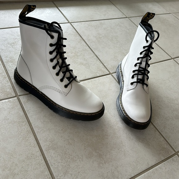 DR. MARTENS Doc Marten’s Zavala 8-Eyelet White Leather Combat Boot, Size 10 - Picture 10 of 10